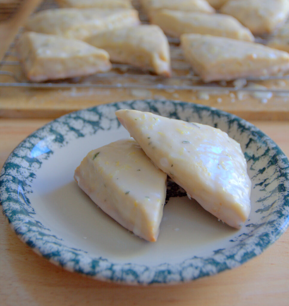 two scones on a plate.