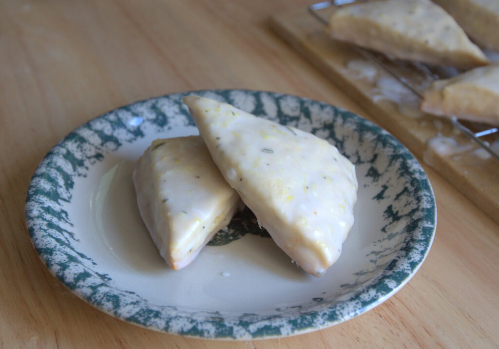 two scones on a plate.