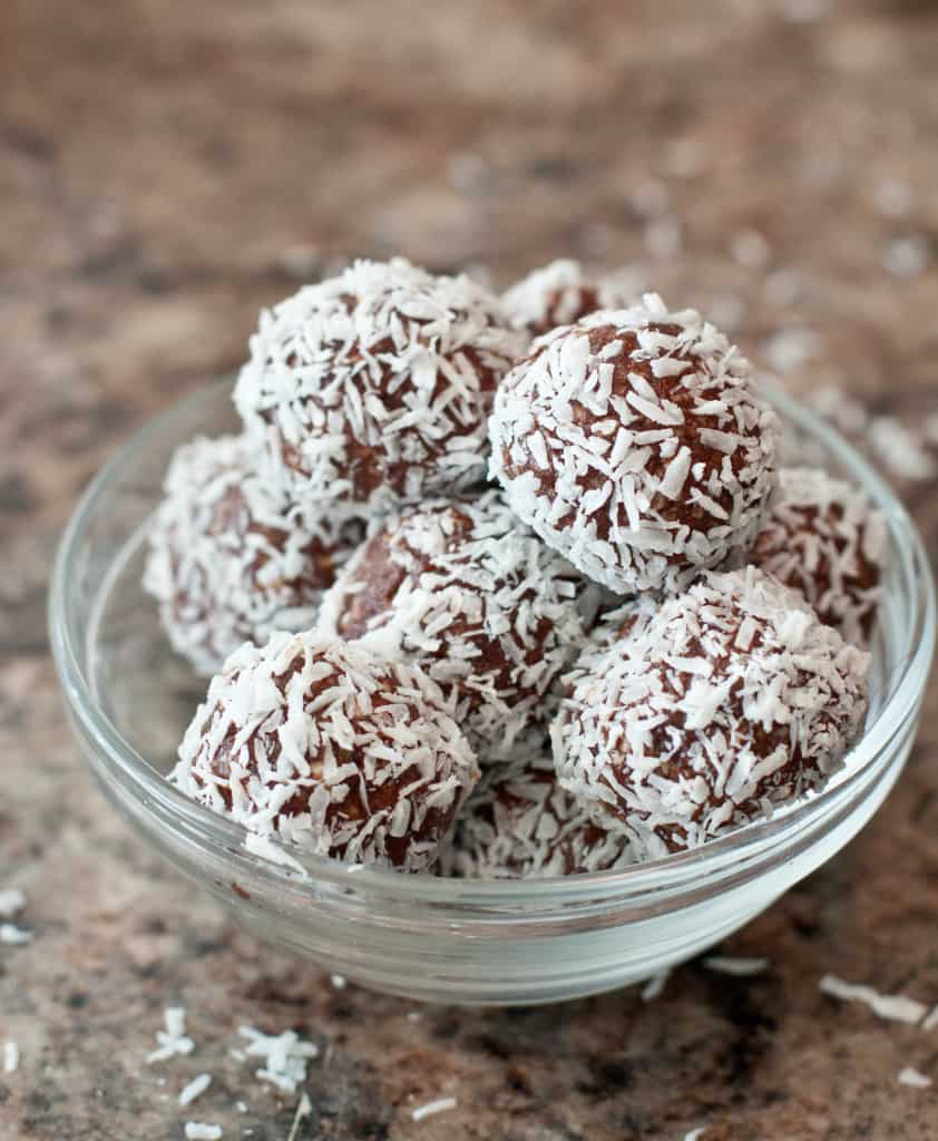 Packed with protein and made with the super food cacao, these Vegan Cashew Cacao Bliss Balls are the perfect energy packed, sweet, healthy treat!