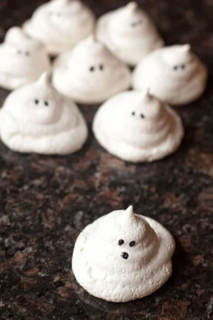 little ghost meringues.