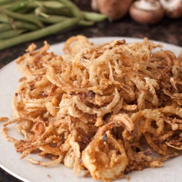 a plate of crispy fried onions