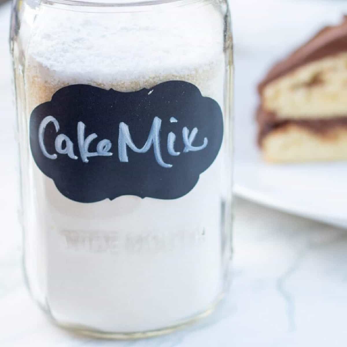 a mason jar of labeled cake mix.