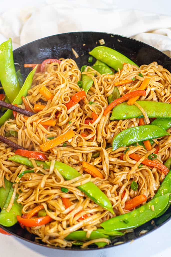 a pan of cooked noodles and vegetables.